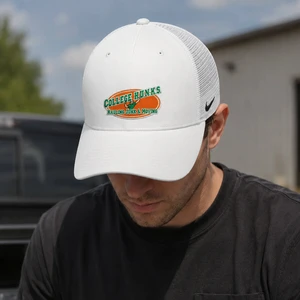 Nike Mesh Snapback Trucker