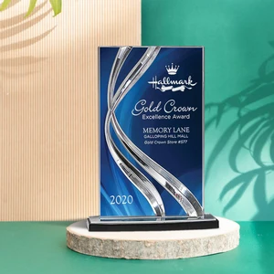 Medium Sweeping Ribbon Award